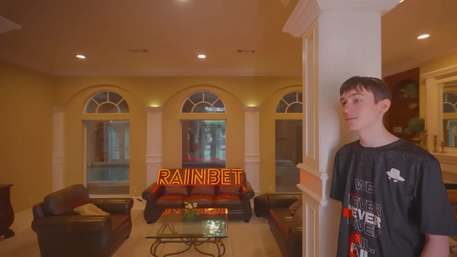 Integrated sponsor branding inside a previous Agent team house